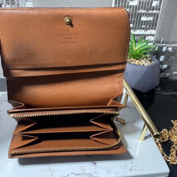 Authentic Louis Vuitton Monogram Bifold Zippy Wallet with unbranded gold chain - Picture 5 of 11